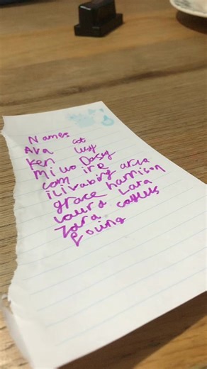 willow_squishmallowlover (@willow_squishmallowlover)’s videos with original sound - 8090