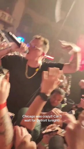 This is already the best tour ive ever done. Yall are amazing!! #concert #detroit #chicago