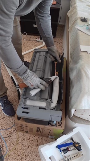 HVAC Process | Professional connection of copper refrigerant pipes to a wall-mounted mini split indoor unit. This video demonstrates correct pipe... | Instagram