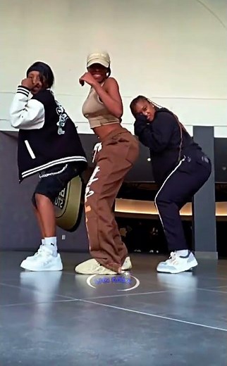 🔥 Global Amapiano Dance Challenge 2025 | TikTok Viral Moves 🇿🇦🇺🇸 #amapiano #dance #Shorts 🔥