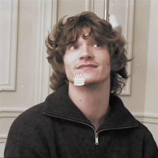 Shaz 🪐 | happy birthday to the smiliest person alive 🎵if you’re too shy (let me know) 👤 Connor storrie @aniskywa1kerscps sweetlydevoted cc +... | Instagram