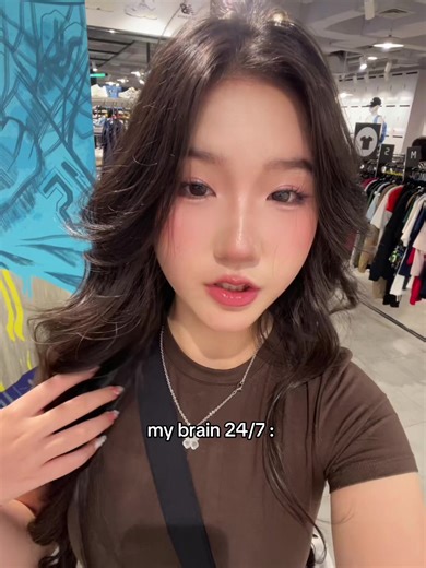 Mente en Modo 24/7: Reflexiones de Allyz