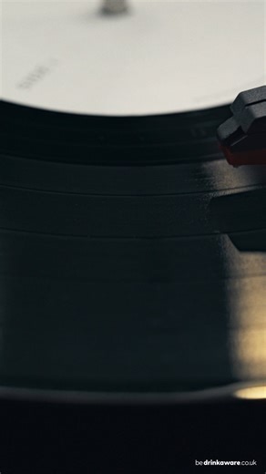 MWV - Guinness, jumper piano