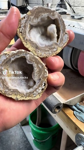 Final polish and wash of these amazing Arizona geodes. #rockhound #stone #rocks #geodes #crystals Available https://wisconsinrocks.shop/arizona-geode-halves