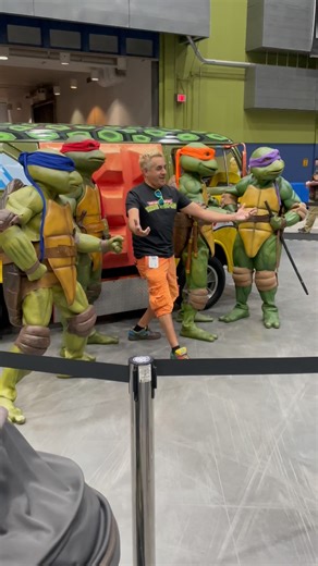 TEENAGE MUTANT NINJA TURTLES @TUCSON COMIC-CON!!!!!!!!!!!!! Join the party!!!! COWABUNGA!!!!!!💚💚💚 #teenagemutantninjaturtles #tmnt #cowabunga #itspartytime | Tucson Comic-Con