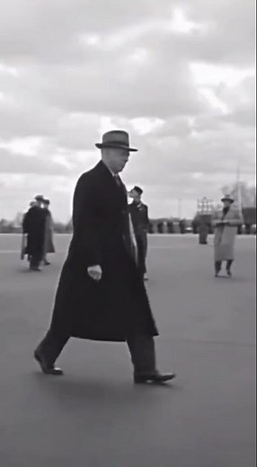 The President to Meet Alien Visitors | 1950s Newsreel (Parody) #alternatehistory