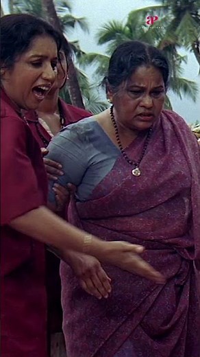Ladies angry on Nedumudi Venu! #shorts #penpattanam #kpaclalitha #lal #nedumudivenu #swethamenon