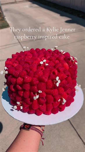 Kylie Jenner Inspired Raspberry Cake Ideas