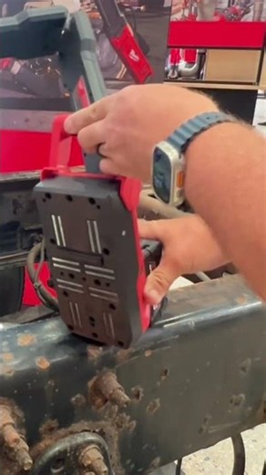 Magnetic LED Work Light for Jobsite Efficiency