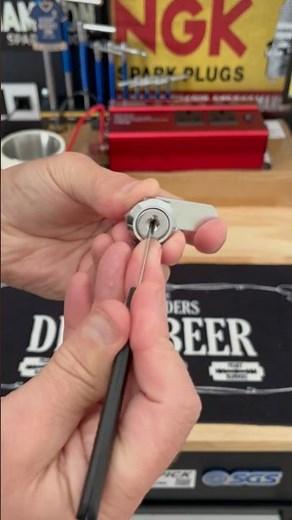 1112. How to pick open a filing cabinet lock, desk lock, vending machine lock without a tension tool