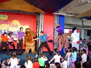 The Taiwanese wiggles Wake Up, Lachy! Live