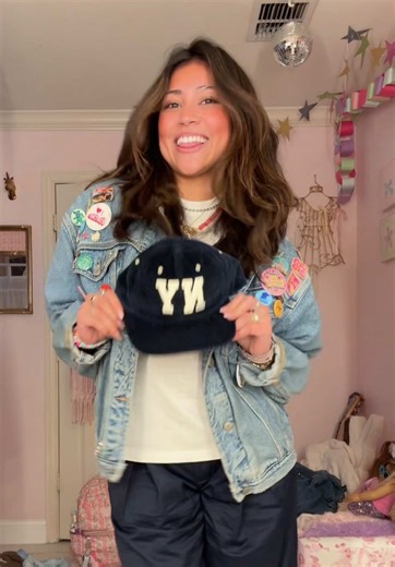 I MISS NEW YORKKKKKKKKK!!!!🦄🫧💐 #personalstyle #taylorswift #swiftie #pins