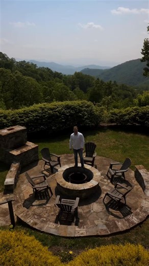 Yellow Rose Real Estate & Cabin Rentals on Instagram: "🏡 For Sale | $799,990 📍 27 Indianola Ln, Bryson City, NC Your peaceful mountain escape in the exclusive Alarka Highlands awaits! ✨ 3 Bed | 3.5 Bath | Sleeps 8 ✨ Unobstructed western-facing, long-range mountain views + breathtaking sunsets ✨ Includes additional lot to preserve the view or build a guest house (3-bed septic permit) ✨ Vaulted ceilings, hardwood floors, screened-in porch ✨ Oversized 2-car garage, attic storage, whole-house gene