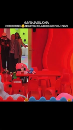 E lazdrune moj nana 🤣 #elijonabinakaj #benitazena #bbvk4 #bbvk #bigbrothervipkosova