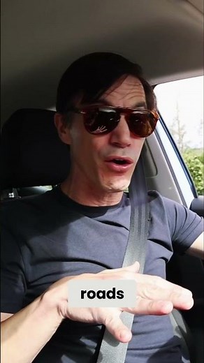 Driving in Italy: Essential Tips & MUST-KNOW Rules!