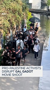 Pro-Palestine activists disrupted the filming of Israeli actress Gal Gadot’s latest movie, The Runner, in London on May 1, reportedly forcing her to leave the set. | TRT World