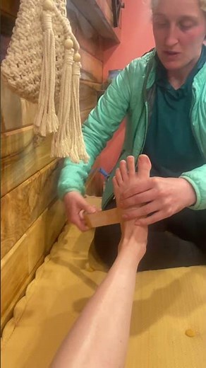 Cuboid sling tape for lateral foot pain with hiking