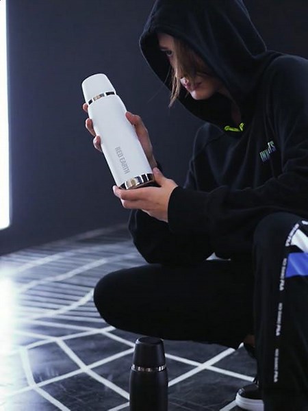 GiNT 18\/10 Stainless Steel Water Bottle with Lid