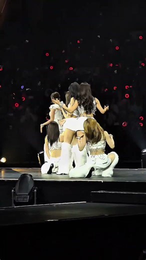 TWICE Set Me Free fancam lights Orlando stage #thisisfor #kpop #concert #twice