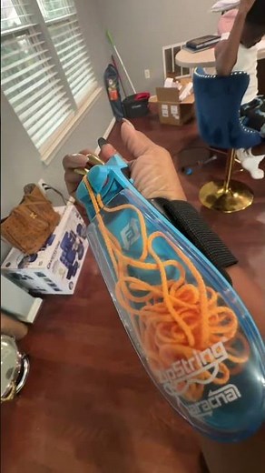 Zip string toys for kids