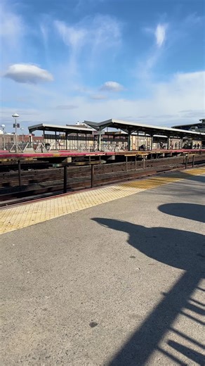 #lirr #commuterrail #trains #woodside #queens #nyc