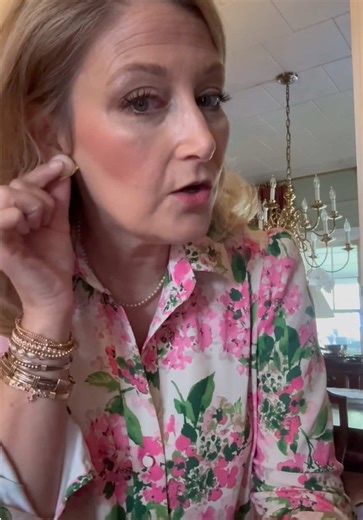 Stylish Spring Outfit Ideas Featuring Geraniums