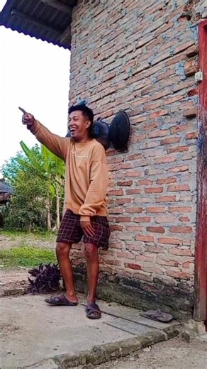 I already know how to fix the Sanyo cable but instead I press the button #funny #comedy #funnyvideo