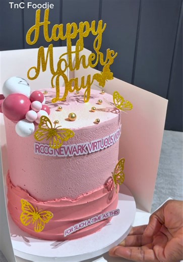 Celebrate Mother's Day with a Delightful Cake Recipe