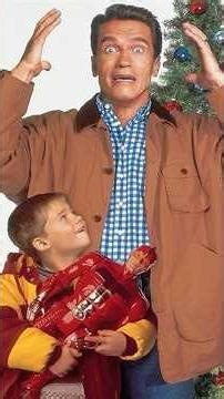 “Put that cookie down! Now!” Jingle All The Way (1996)