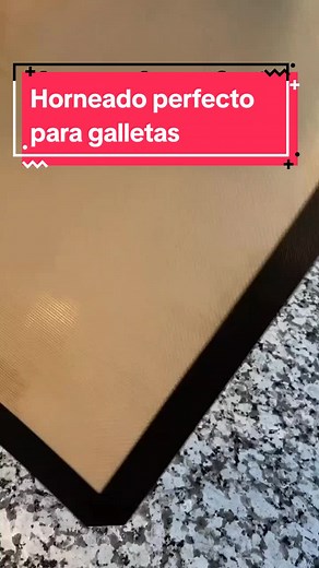 Galletas doradas en minutos! 🔥🍪 Descubre cómo hacer deliciosas galletas caseras con esta receta súper fácil. Precalienta el horno a 180°C (350°F) y hornea las galletas durante 10 a 12 minutos. 🕒👀 Vigílalas al final para evitar que se quemen. Los bordes deben estar ligeramente dorados cuando estén listas. ¡Deléitate con estas galletas irresistibles! 😋💖 #hornearencasa #horneargalletas #galletasdecoradas #amohornear #tiprepostero #aprendeconnosotros #aprendereposteria #reposteriaprofesional