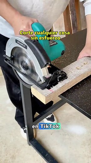 Sierra Circular con Guía Láser: Cortes Perfectos