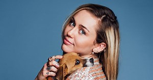 Miley Cyrus Answers Your Questions While Cuddling With Puppies And It's So Damn Cute