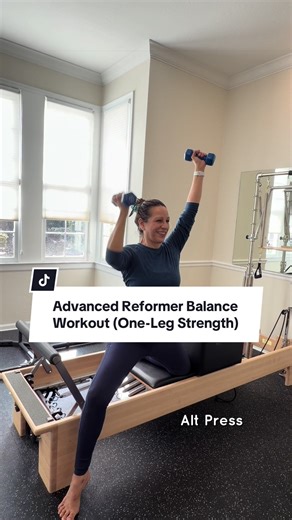 A creative reformer variation blending balance, strength, and control. Standing side-loaded on the reformer challenges stability while building powerful glutes, core support, and shoulder strength through a dynamic upper-body flow. Hug Tree → Shoulder Press → Alt Press → Hinge → Hinge Rotate Jacqueline Valdez Studio Gainesville, Florida #PilatesReformer #AdvancedPilates #ReformerWorkout #PilatesStrength #JacquelineValdezStudio @Balanced Body @lululemon @Pilates Anytime® @Beyond Yoga @Tavi Active
