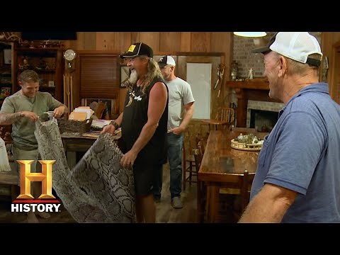 Swamp People: Dusty and Troy Trade Hides (Season 10) | Bonus | History