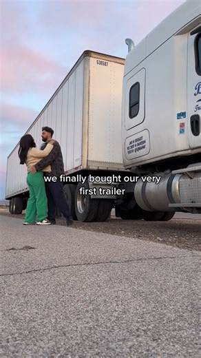 follow for more #travellife #truck #fyp #fypシ #follow #fy #travel #truckdriver #truckingcouple #OwnerOperator #truckingwithmyboyfriend #womenintrucking #frieghtlinertruck #fblifestyle | Kayla Chavez