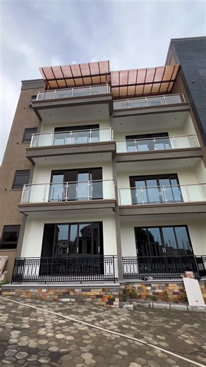 This was a 4-day post-construction cleaning task in Bunga. We removed cement stains, paint marks, dust from every corner, cleaned windows and frames, scrubbed tiles, detailed the bathrooms and kitchen, and cleared all the leftover construction dirt. After building, there’s always dust everywhere, on walls, in sockets, inside cupboards. We handled it all. Every unit is ready to be lived in. Call 📞 us today for any inquiries about cleaning 0705551408 / 039 3246084 #kweezacleaning #cleaningservice