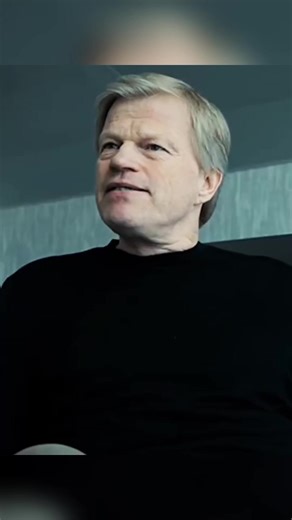 Esta es la historia de Oliver Kahn, el hombre que murió en silencio dentro de una portería🔥🤯