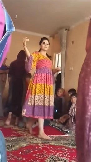 Pashto rabab dance | Ayaza mustafa family