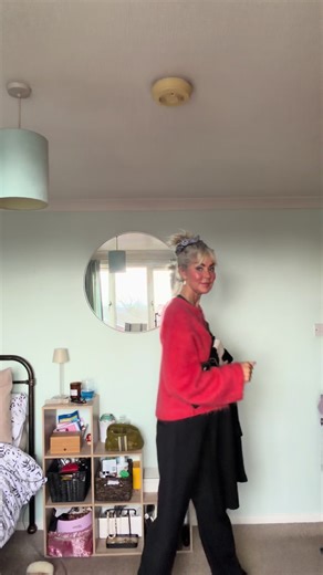 Black and White Raspberry Outfit Inspiration