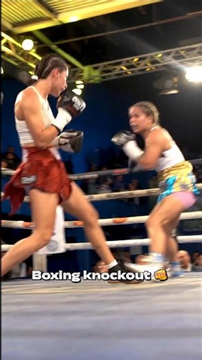 🔥 Brutal Knockdown! Champion Drops Opponent with a Perfect Shot 🥊💥 #Knockdown #KO #BoxingHighlights
