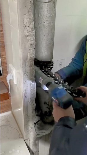 Every Plumber Must Have This Tool – Cast Iron Pipe Cutting Chain