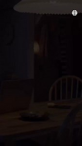 “El mejor regalo es estar presente” El anuncio de Navidad de Ikea 2025, una llamada a cuidar de la atención que prestamos a las personas que nos rodean. La propuesta de publicidad ha sido ideada y desarrollada por McCann España y dirigida por Alauda Ruiz de Azúa. Un spot emotivo que invita a reconectar con las personas y a regalar tiempo de calidad. #ikea #regalo #navidad | El Mundo