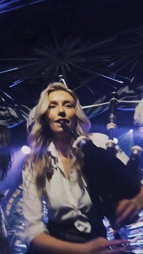 SPEND HOGMANAY WITH US 🎇 🍾 We are BUZZING to be playing an Edinburgh Hogmanay at the Village Hotel Club this year! Visit https://www.rollindrones.org/event-details/edinburgh-hogmanay-at-the-village for more info and tickets! 🎟️ | Rollin Drones