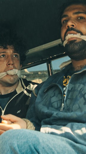 Um novo caos. Moritz vai até o fim, e você não está preparado para ver como isso vai terminar. A temporada final de Como Vender Drogas Online (Rápido) estreia dia 8 de abril. #NextOnNetflix | Netflix