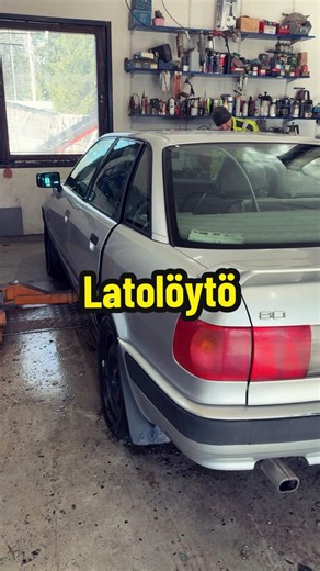 Audi latolöytö: Sammaloitunut auto restaurointi