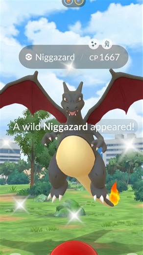 Found Wild Shiny Charizard in Pokémon Go #shorts #charizard #rare #shiny #pokemon #ultragoo #game