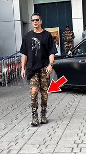 Akshay Kumar's BALMAIN Destroy Jeans Worth #akshaykumar #bollywood #KHILADI | Rainbow Store