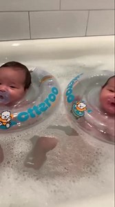 195K views · 6.3K reactions | Everyone needs a relaxing bubble bath once in a while! 殺 • #twins #twinmom #twinpregnancy #twinbabies #finallytheweekend #otteroo | otteroo | Facebook