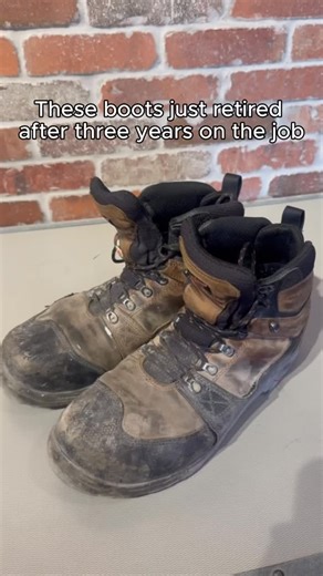 14 reactions | Red Wing boots are built to work hard—and work long. 量 These boots have put in the miles, handled the tough jobs, and powered through long days. Now they’ve earned their retirement. When it’s finally time to hang them up, step into a brand-new pair ready to do it all over again—day one to done right.  #BOTD #RedWingShoes #BuiltToLast #BootRetirement #WorkBoots FromOldToNew WorkLife LakeCharles | Red Wing Shoes | Facebook