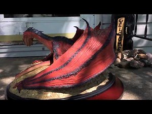 Weta Workshop's Smaug the Terrible Statue Review